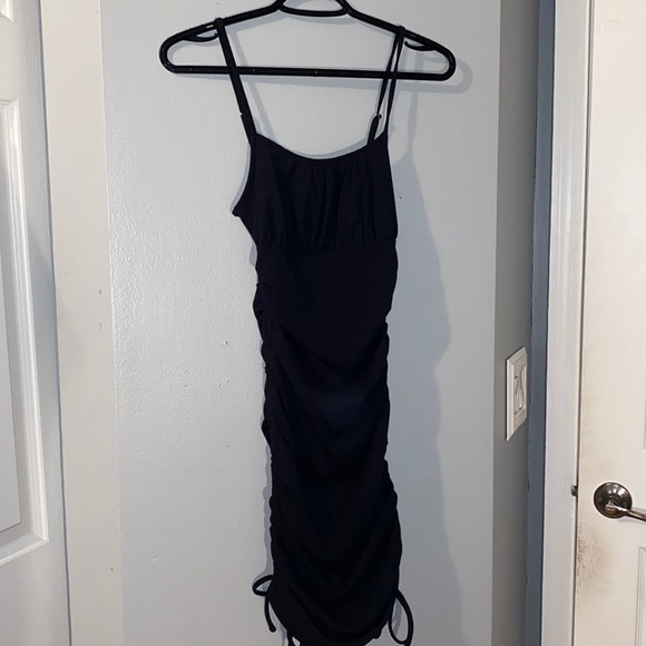 Forever 21 Dresses & Skirts - Black mini dress